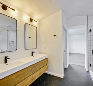 Master Bathroom 8